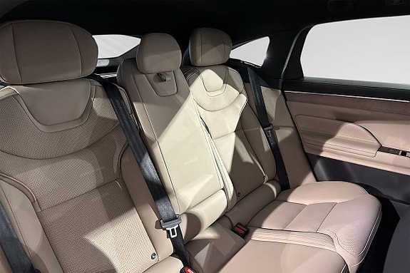 Volvo ES90 11 of 17