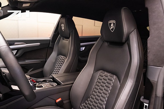 Lamborghini Urus 19 of 30