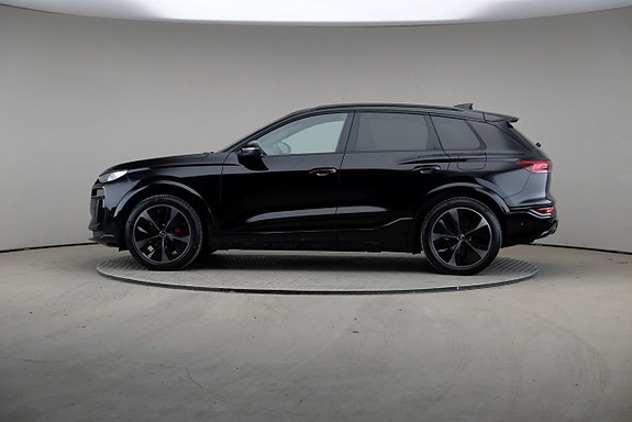Audi Q6 e-tron 4 of 5
