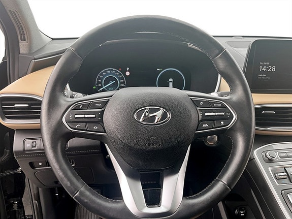 Hyundai Santa Fe 9 of 19