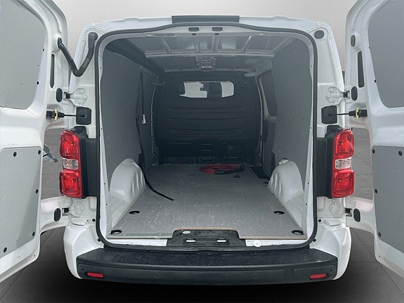 Peugeot e-Expert 17 of 17