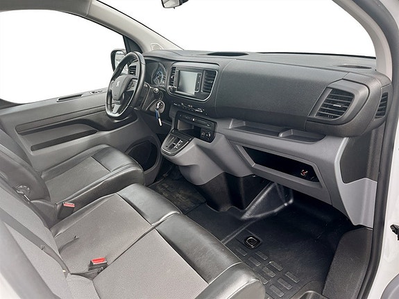Peugeot e-Expert 15 of 17