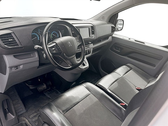Peugeot e-Expert 7 of 17