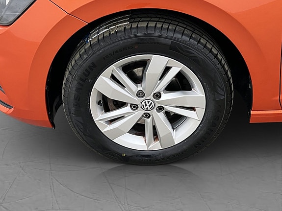 Volkswagen Polo 26 of 26