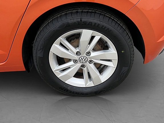 Volkswagen Polo 25 of 26