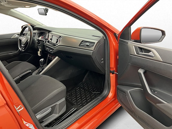 Volkswagen Polo 19 of 26