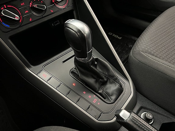 Volkswagen Polo 18 of 26