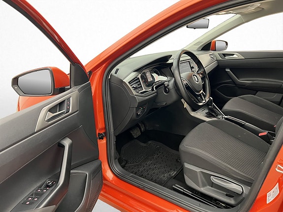 Volkswagen Polo 10 of 26