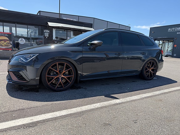 Seat Leon 9 of 13