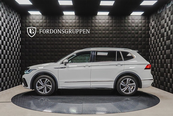 Volkswagen Tiguan Allspace 3 of 28