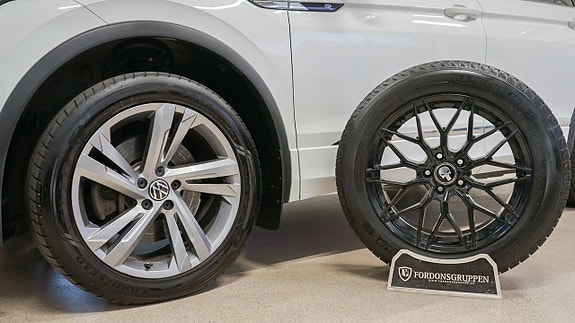 Volkswagen Tiguan Allspace 2 of 5