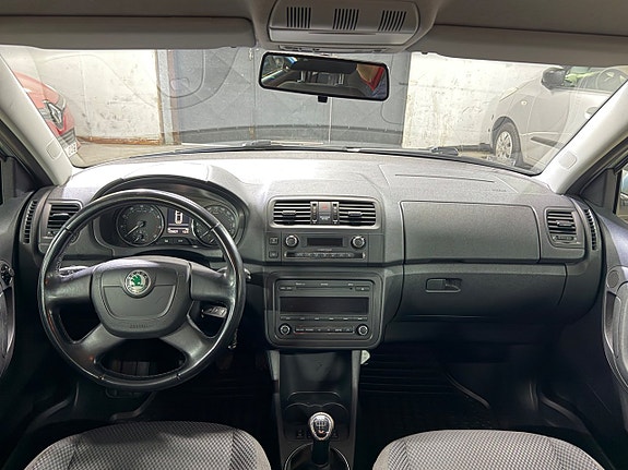 Skoda Fabia 10 of 17