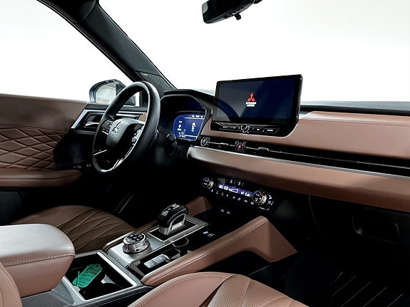 Mitsubishi Outlander 23 of 27
