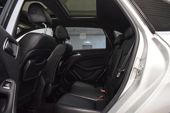 Mercedes-Benz B180 16 of 19
