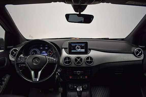 Mercedes-Benz B180 7 of 19