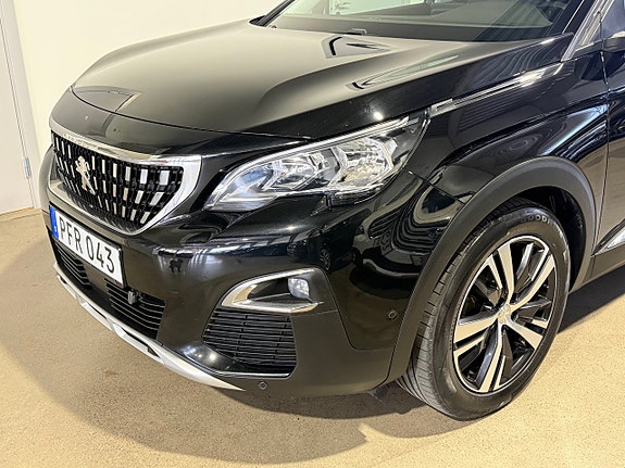 Peugeot 3008 3 of 5