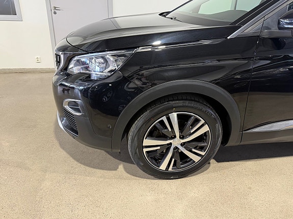 Peugeot 3008 4 of 5