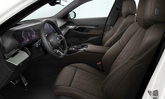 BMW i5 3 of 3