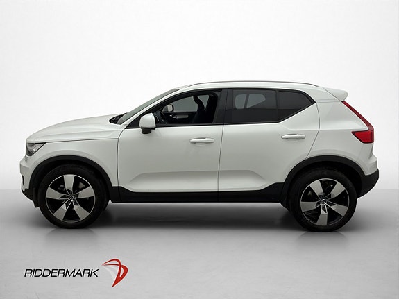 Volvo XC40 4 of 5