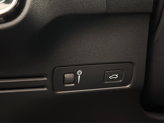 Volvo XC40 28 of 30