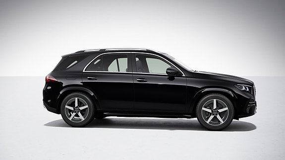 Mercedes-Benz GLE450 2 of 17