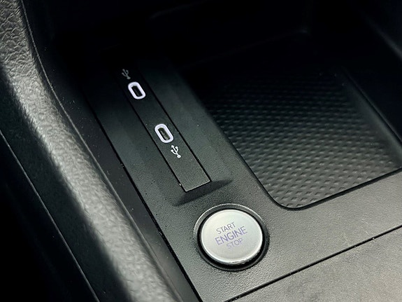 Volkswagen Caddy 27 of 30