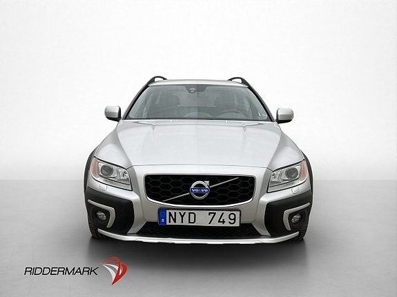 Volvo XC70 2 of 5