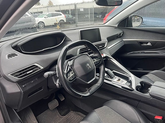 Peugeot 5008 5 of 5
