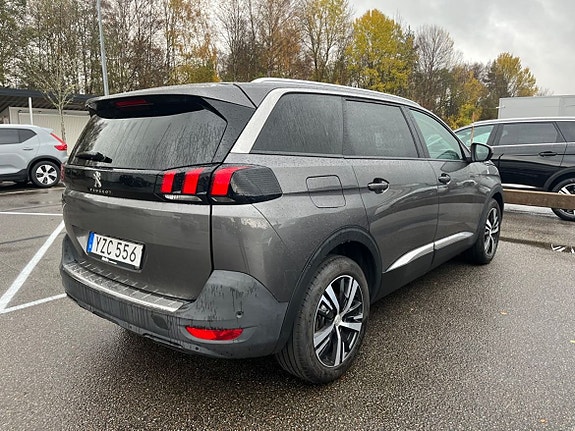 Peugeot 5008 4 of 5