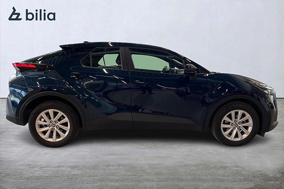 Toyota C-HR 17 of 20
