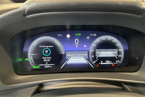 Toyota C-HR 15 of 20