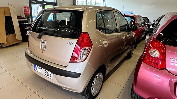 Hyundai i10 13 of 16
