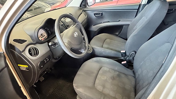 Hyundai i10 16 of 16