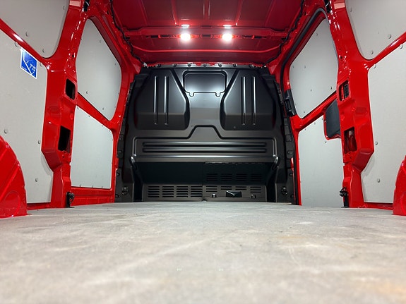 Volkswagen Transporter 17 of 30