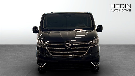 Renault Trafic 8 of 11