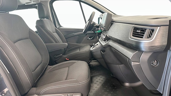 Renault Trafic 3 of 11
