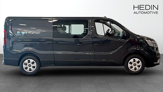 Renault Trafic 6 of 11