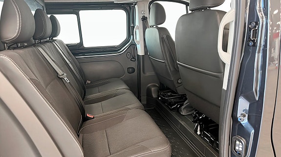 Renault Trafic 5 of 11