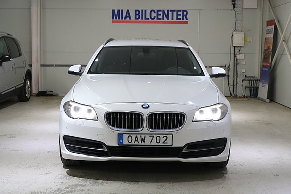 BMW 520d 4 of 5