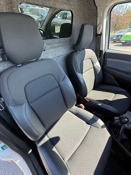 Renault Kangoo Express 8 of 10