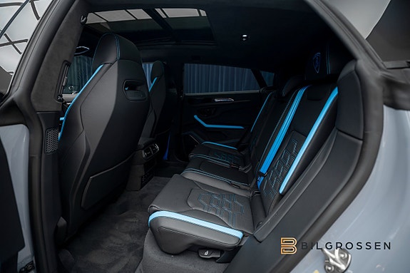 Lamborghini Urus 17 of 25