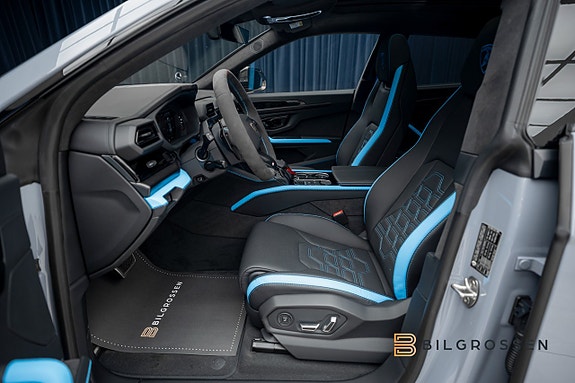 Lamborghini Urus 15 of 25