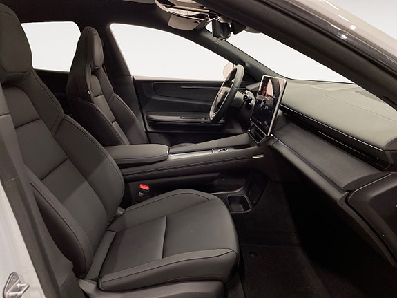 Polestar 4 15 of 23
