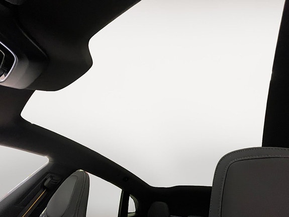 Polestar 4 18 of 23