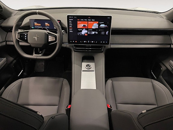 Polestar 4 10 of 23