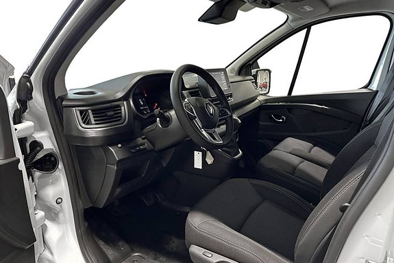 Renault Trafic 3 of 9