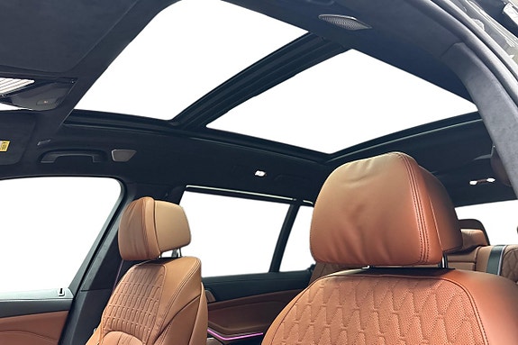 BMW X7 16 of 16