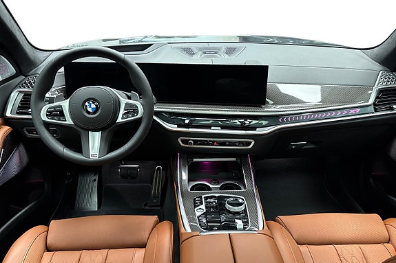 BMW X7 8 of 16