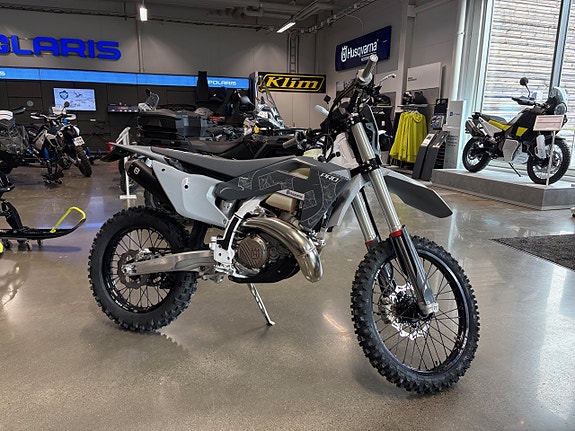 Husqvarna TE 300 PRO 3 of 4