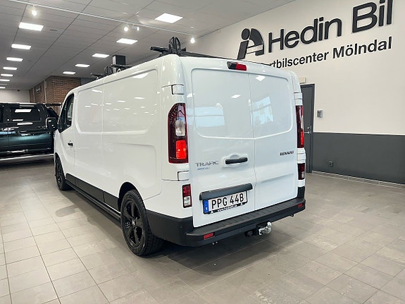 Renault Trafic 9 of 11